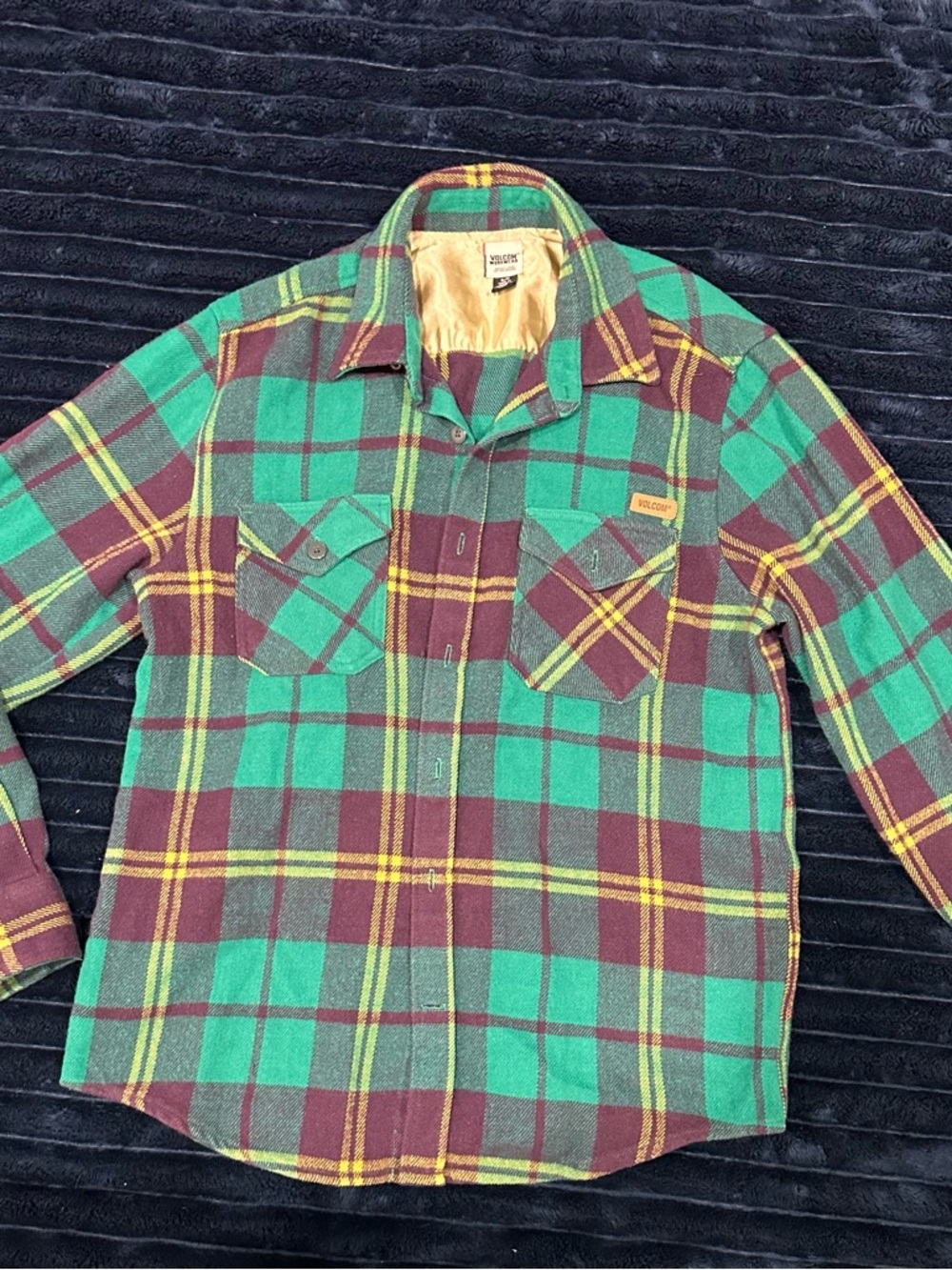 Volcom men’s Green & Burgundy Plaid Flannel Shirt
